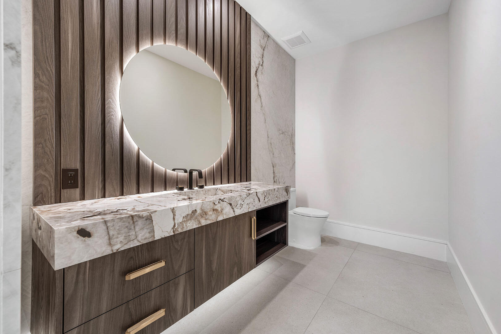 ROYAL PALM YACHT & COUNTR - Residential