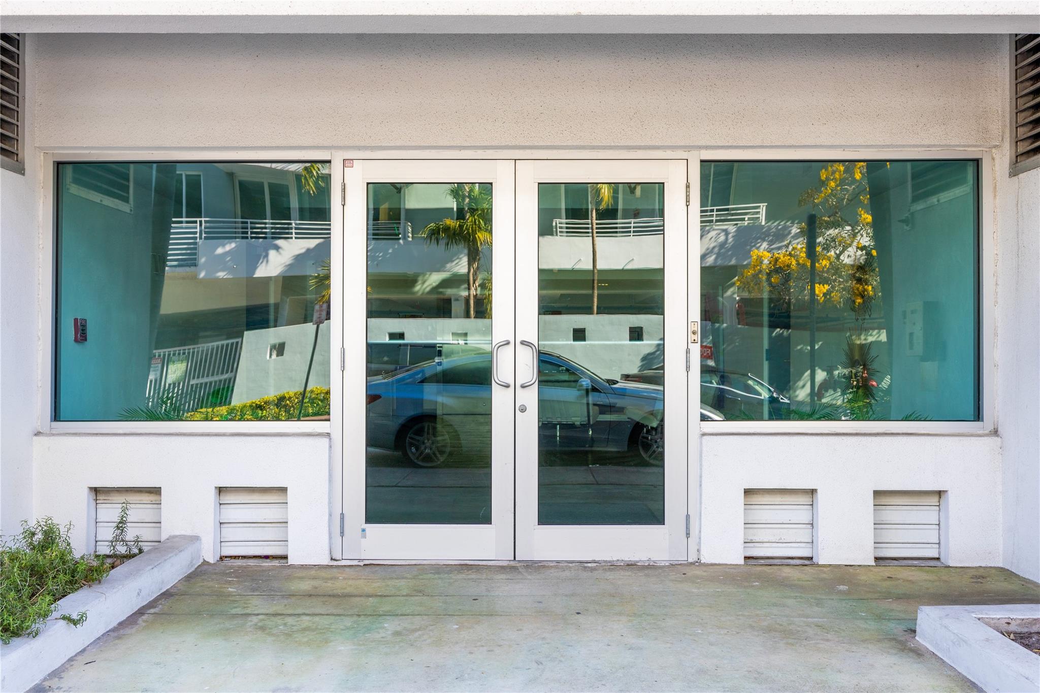 7744 Collins Ave 20