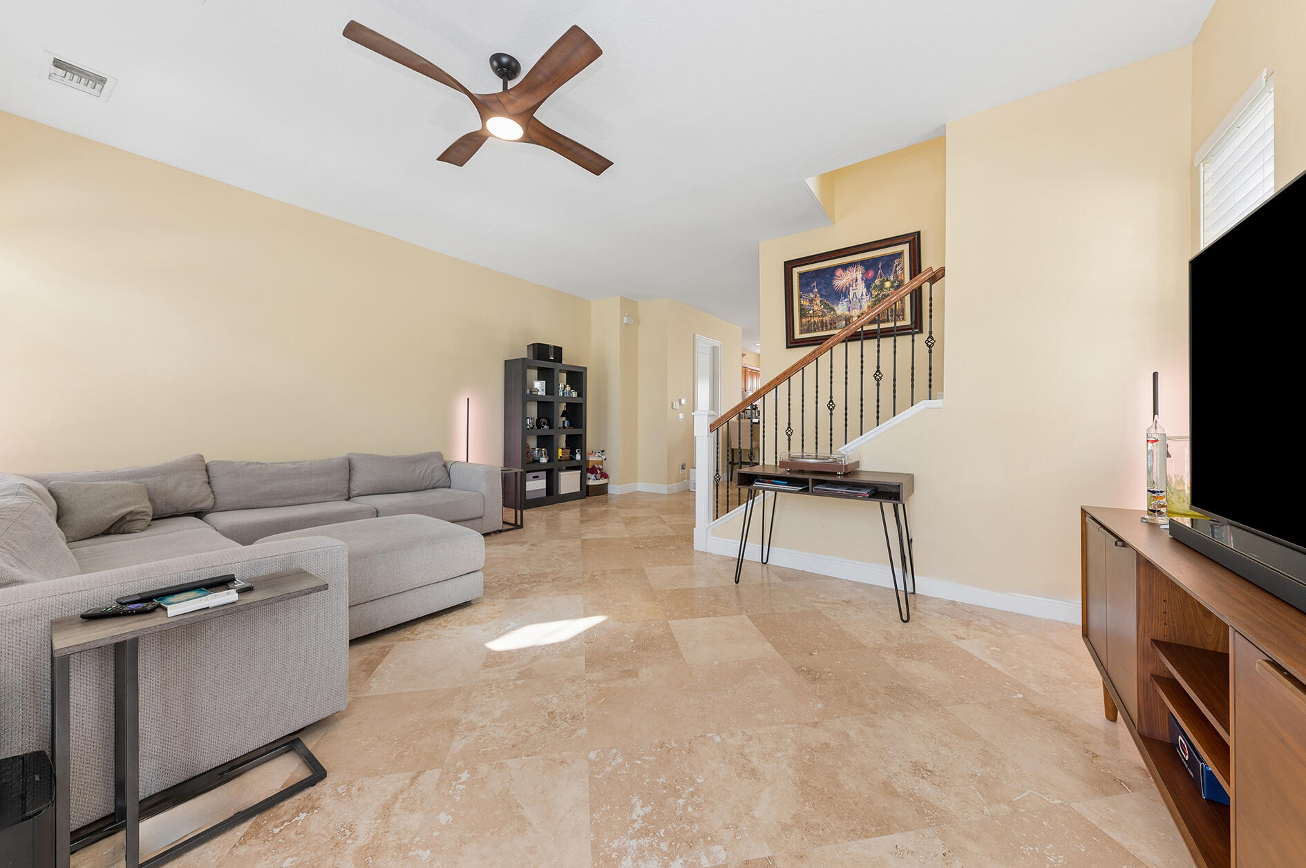 41 Via Floresta Drive