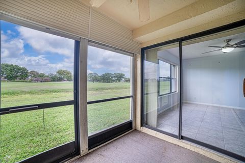 Tiny photo for 4702 E Lucerne Lakes Blvd Boulevard E #103, Lake Worth, FL 33467 (MLS # B26013725)