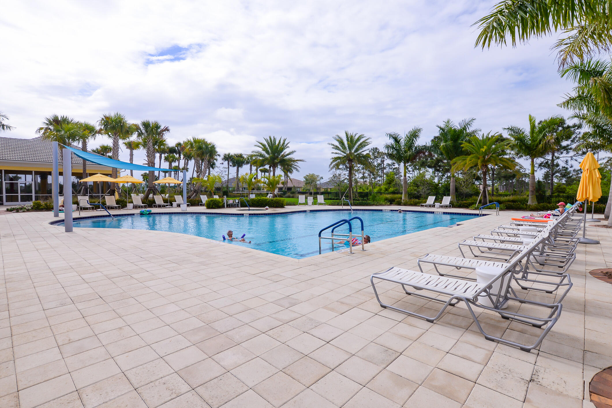 LAKEPARK AT TRADITION - Residential