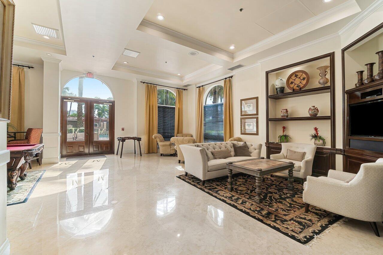 MONTECITO PALM BEACH CONDOMINIUM - Residential