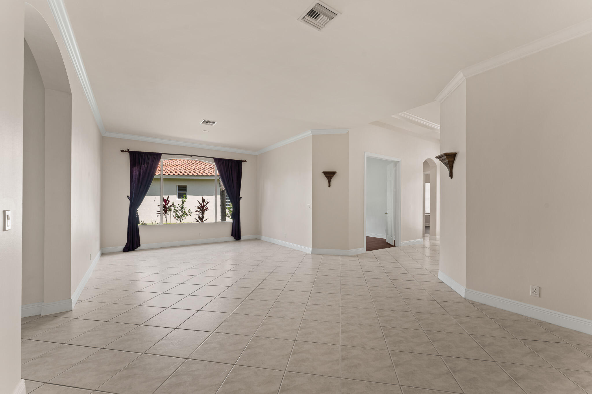 PALM COVE GOLF & YACHT CLUB - Residential