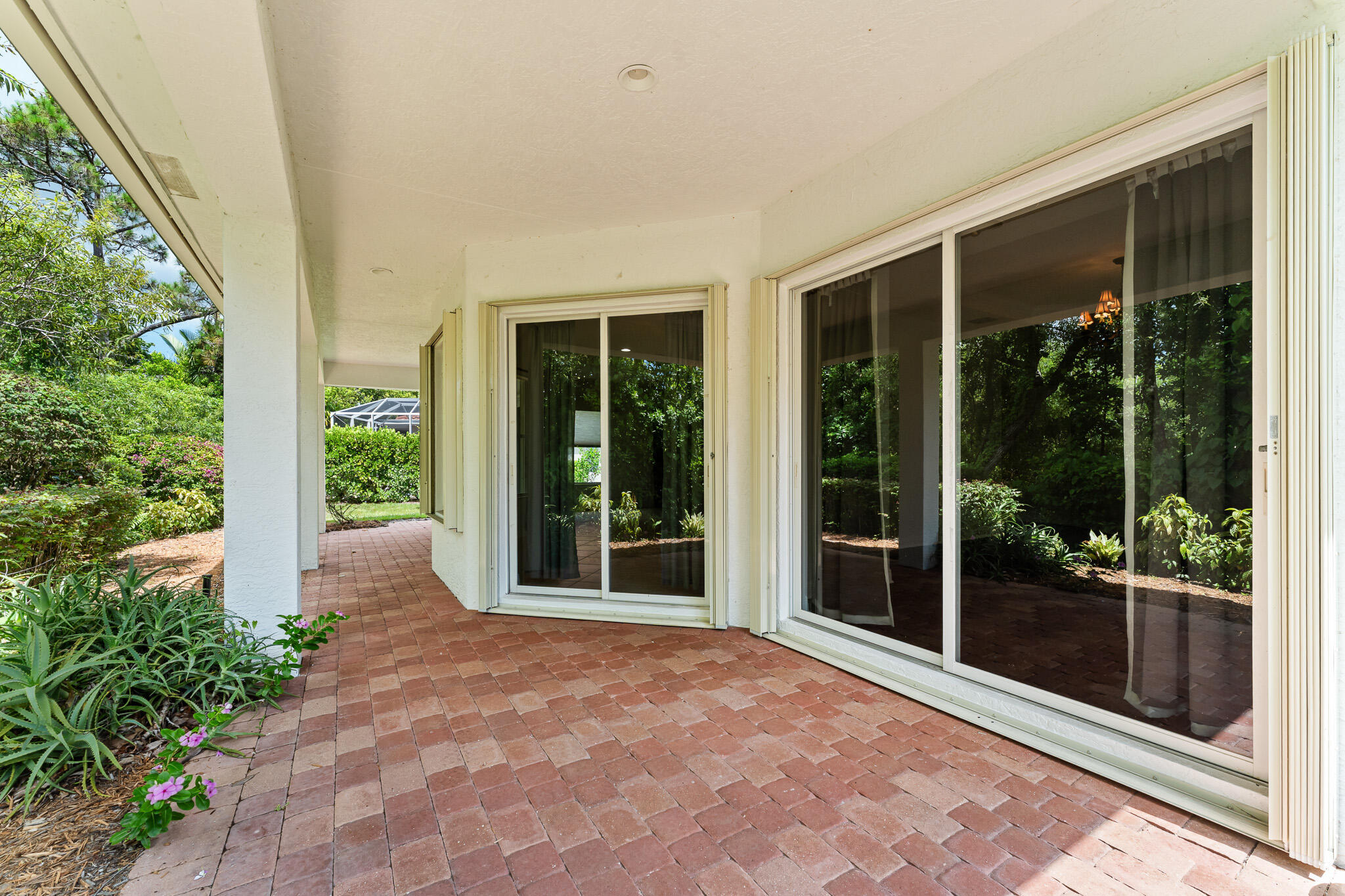 PALM COVE GOLF & YACHT CLUB - Residential