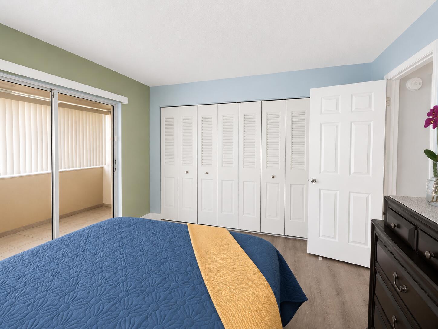 CAMDEN CONDOS - Residential