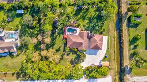 A home in Loxahatchee