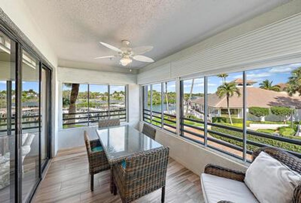 Photo of 827 Oak Harbour Drive #827, Juno Beach, FL 33408 (MLS # R11084157)