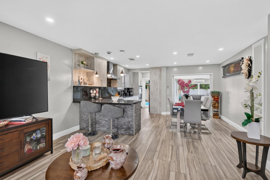 Photo of 3621 SW 23RD Street, Fort Lauderdale, FL 33312 (MLS # B26091364)