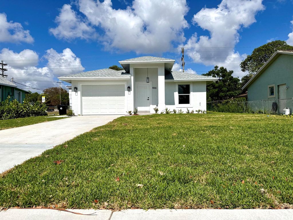 Photo of 605 N B Street, Lake Worth Beach, FL 33460 (MLS # R10984989)