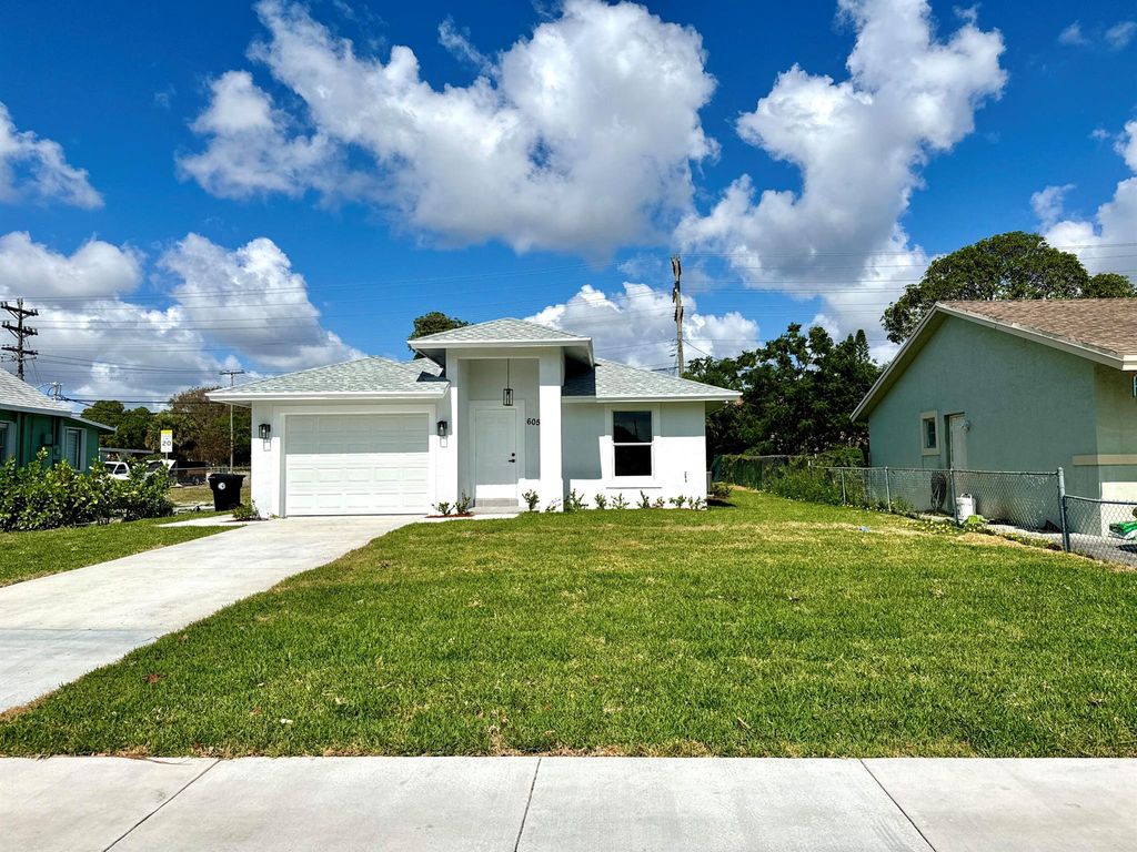 Photo of 605 N B Street, Lake Worth Beach, FL 33460 (MLS # R10984989)