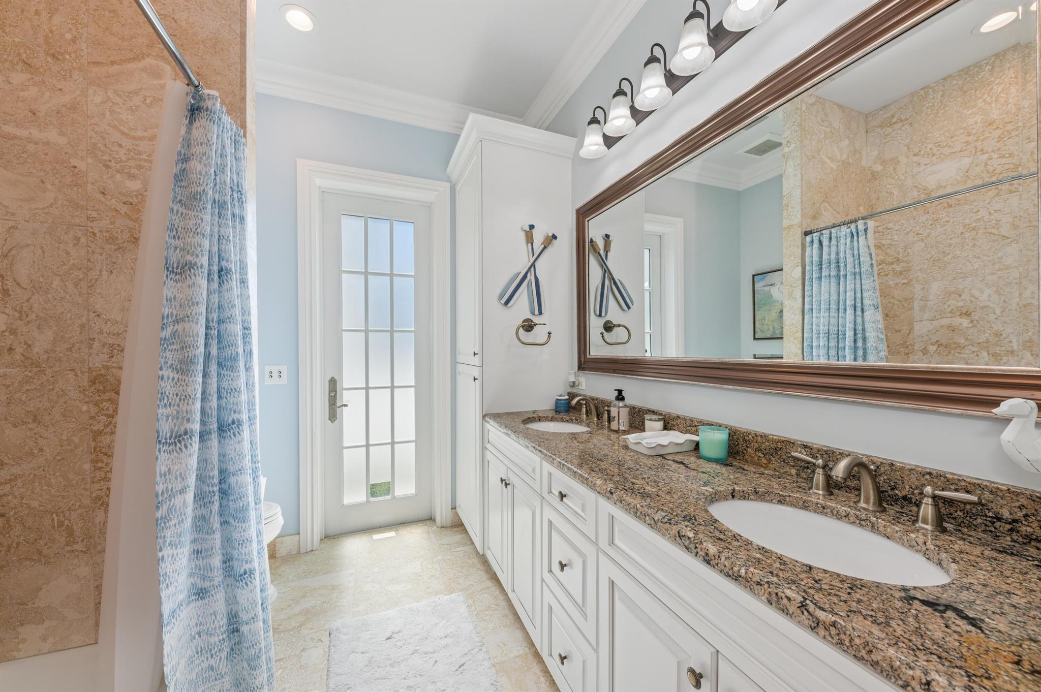 Sandy Depths - Residential