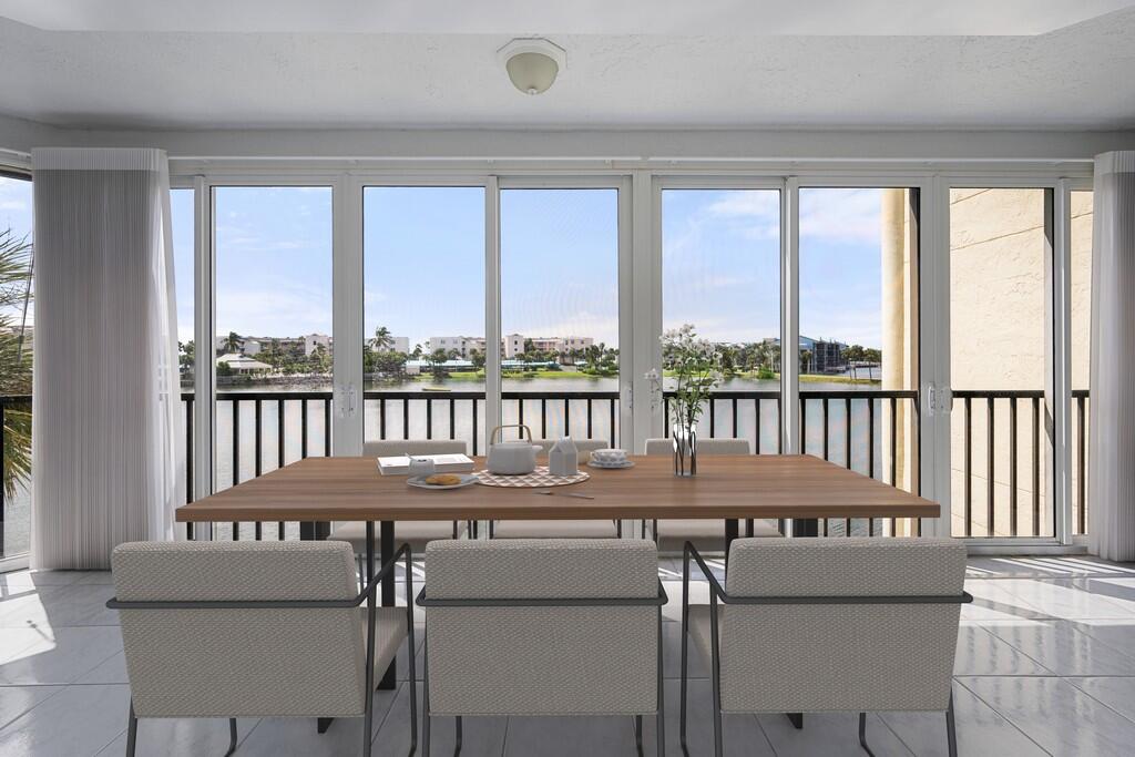 221 NE Plantation Road 303, Stuart, FL, 34996/$369,888 3 221 NE Plantation Road 303