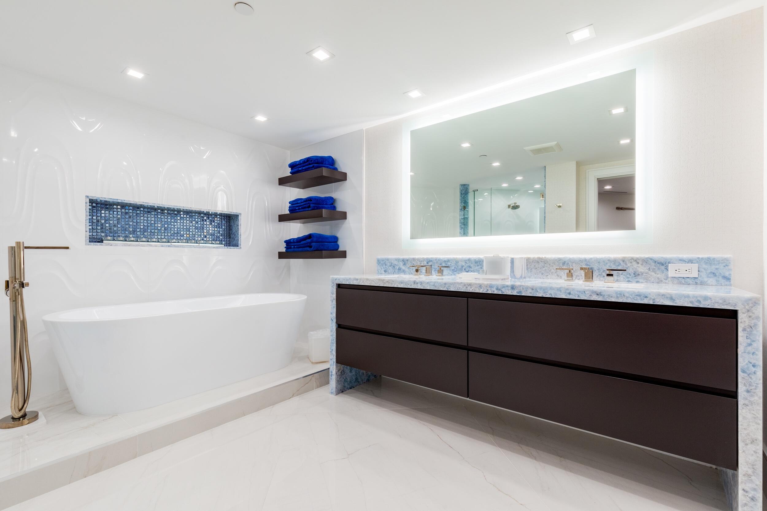 Palm Beach Hampton - Residential