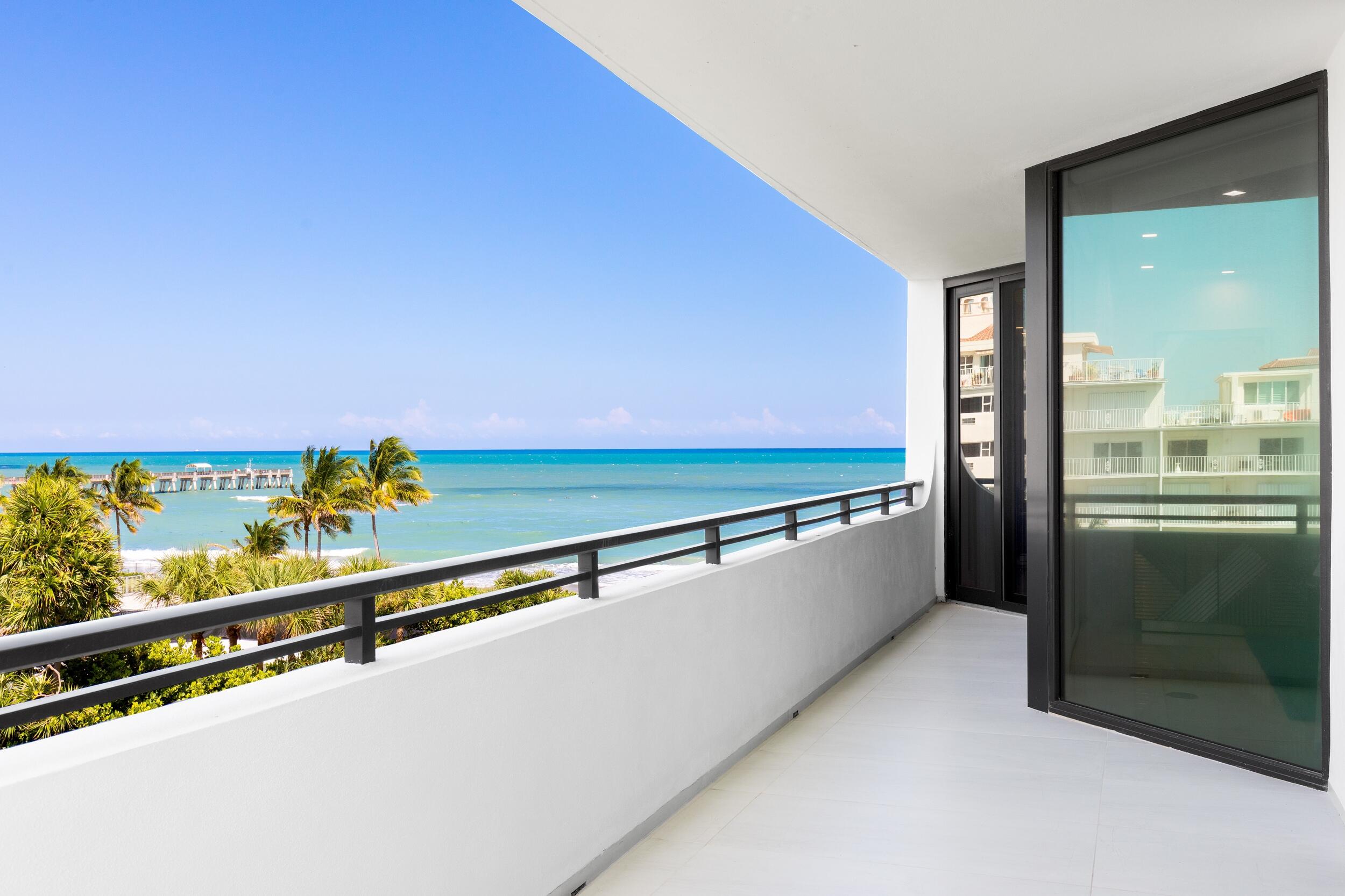 Palm Beach Hampton - Residential