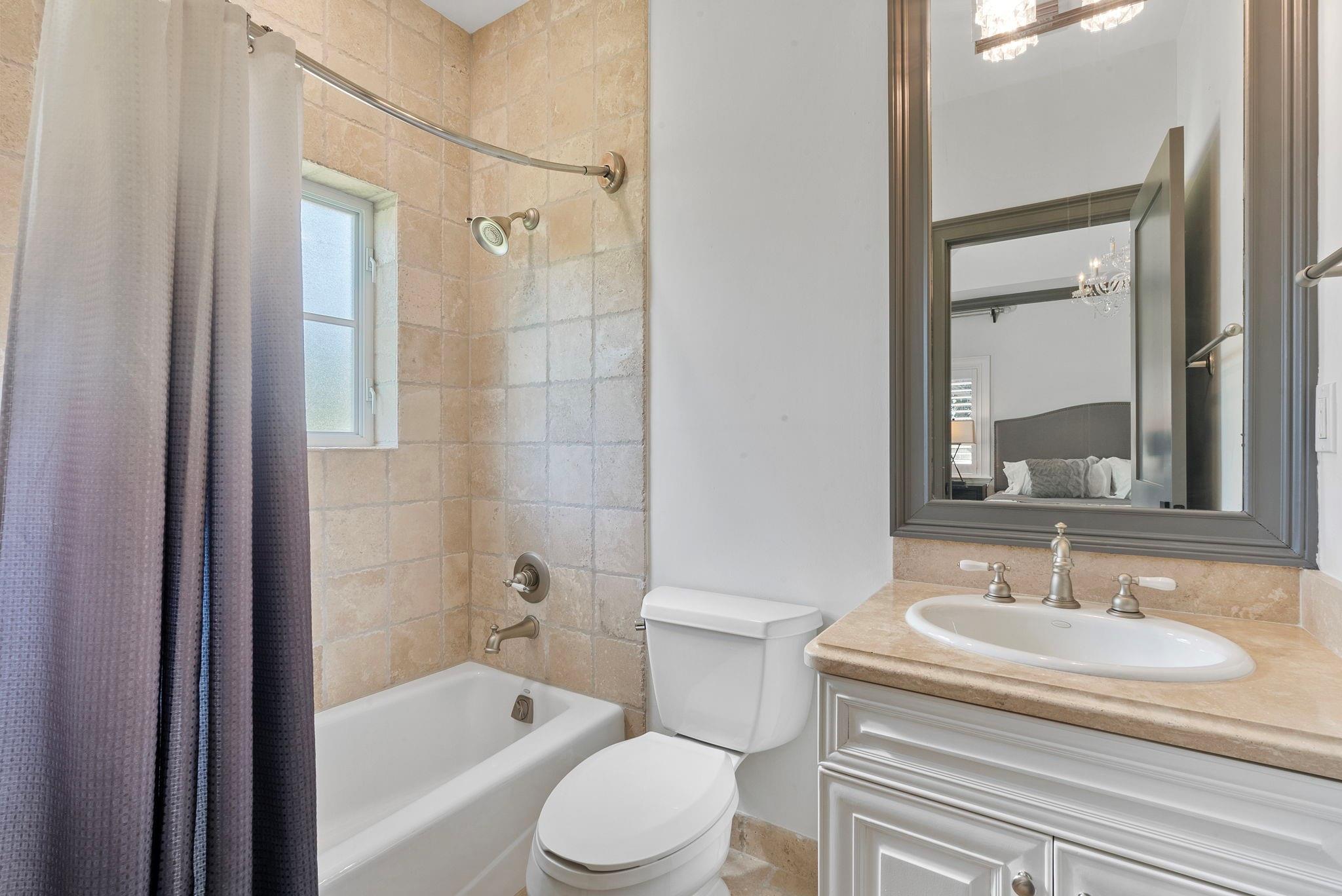 BARCELONA ISLE - Residential