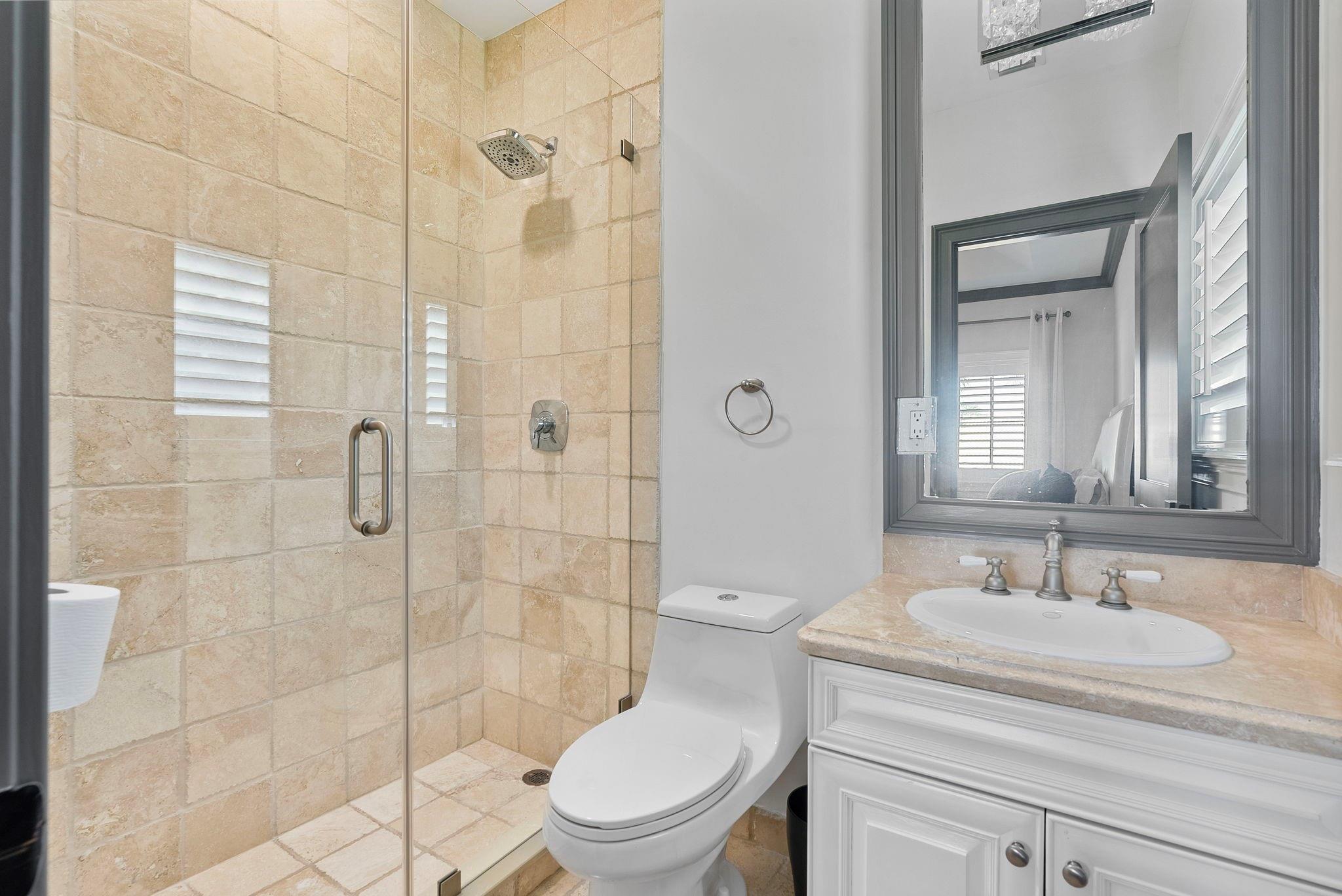 BARCELONA ISLE - Residential