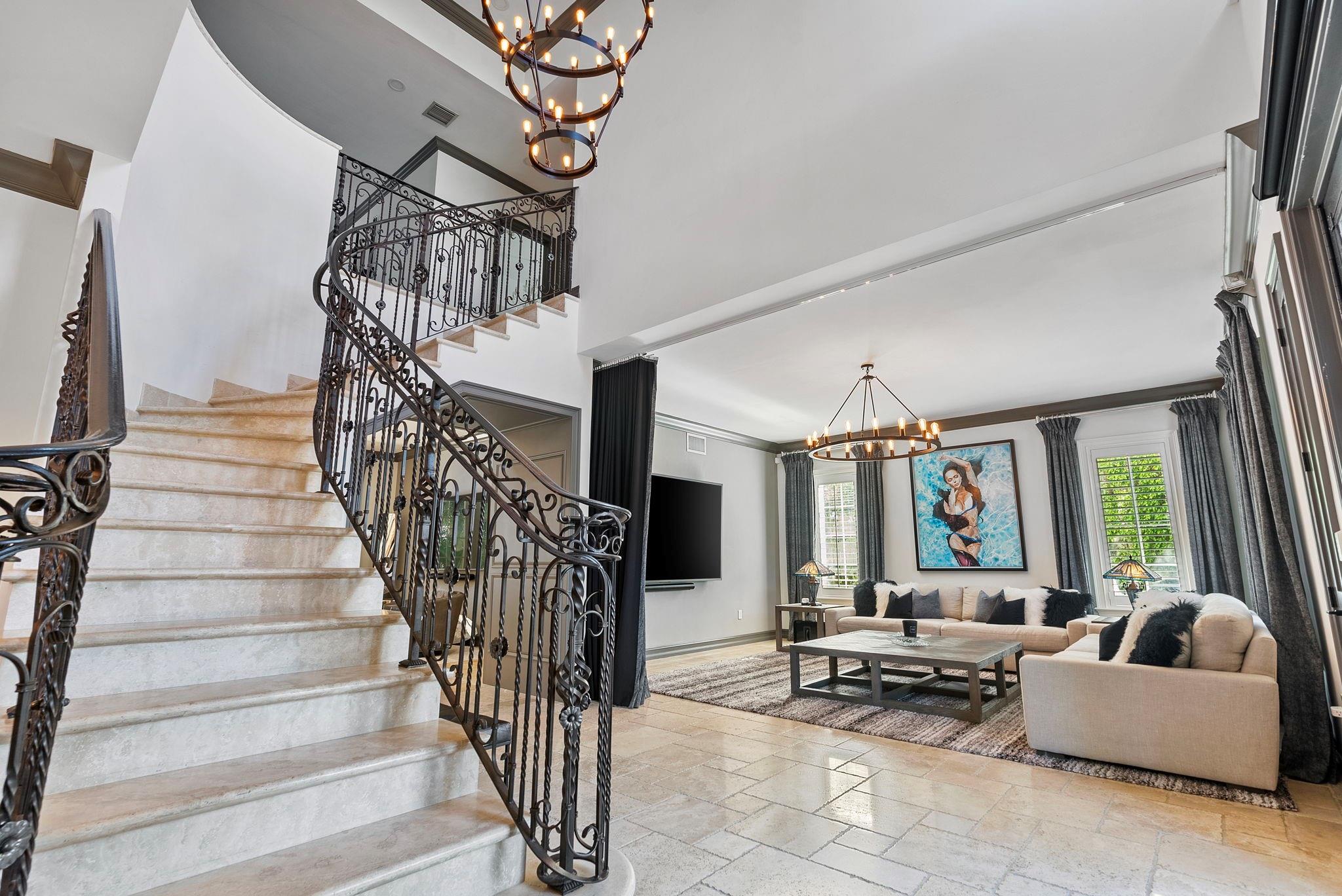 BARCELONA ISLE - Residential