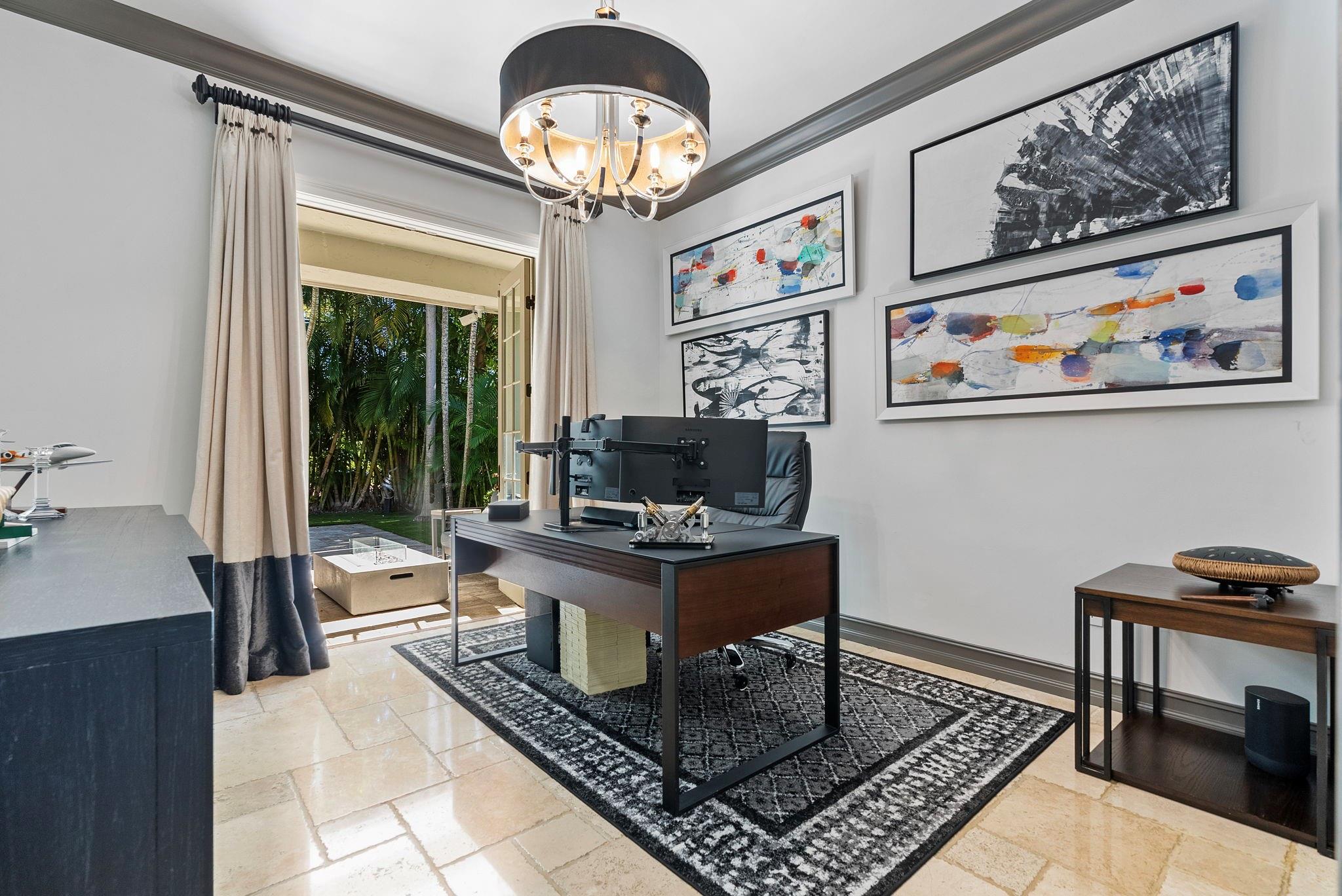 BARCELONA ISLE - Residential