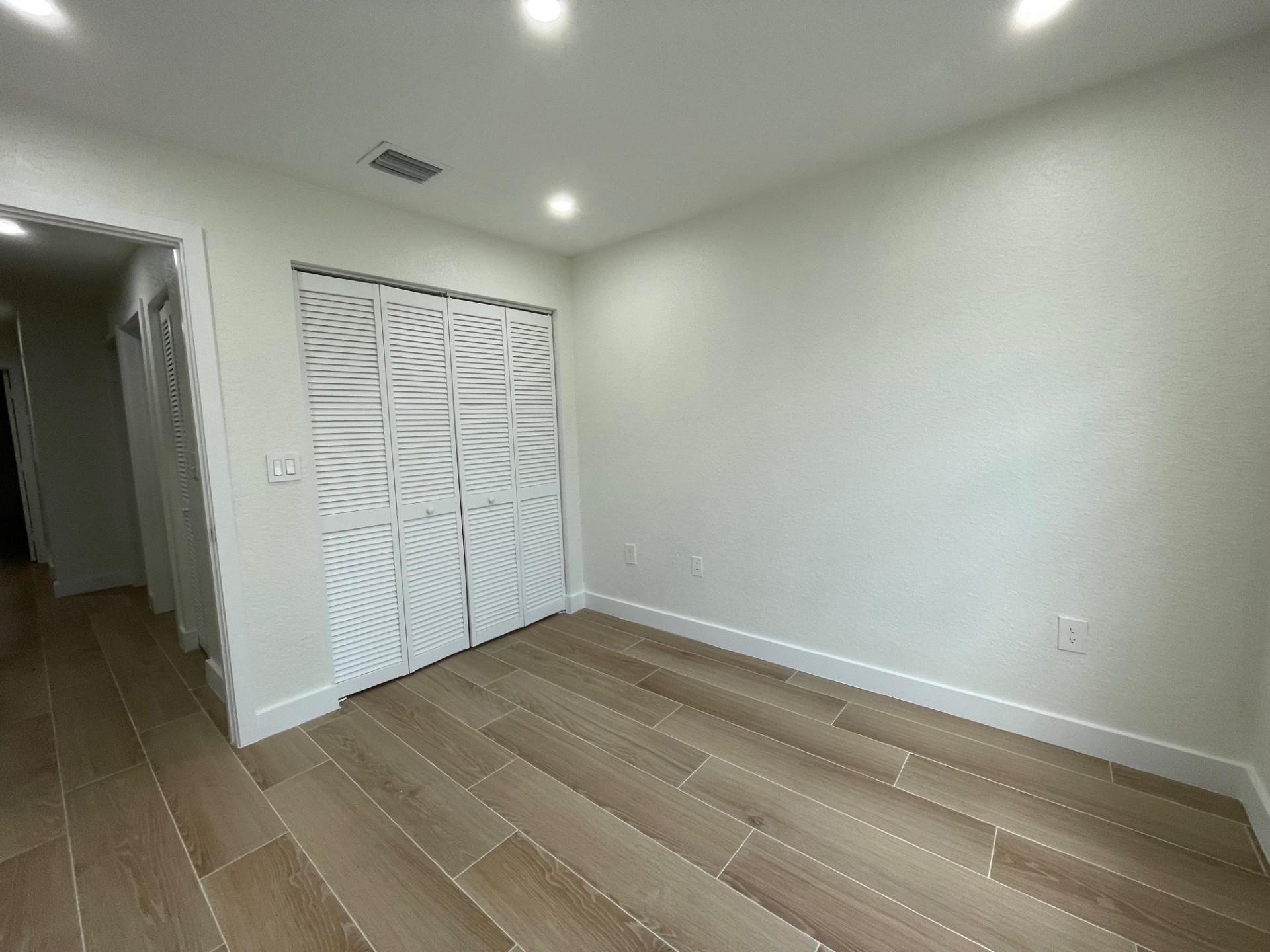 Silver Falls Pod B 173-18 - Residential Lease
