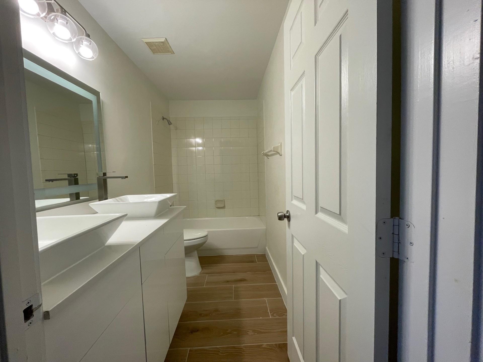 Silver Falls Pod B 173-18 - Residential Lease