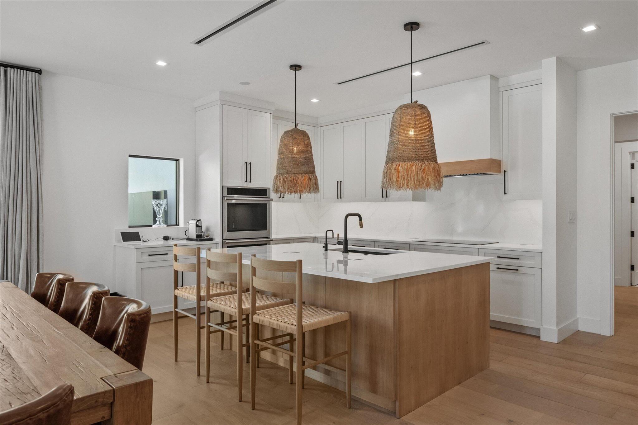 MAIDSTONE - Residential Lease