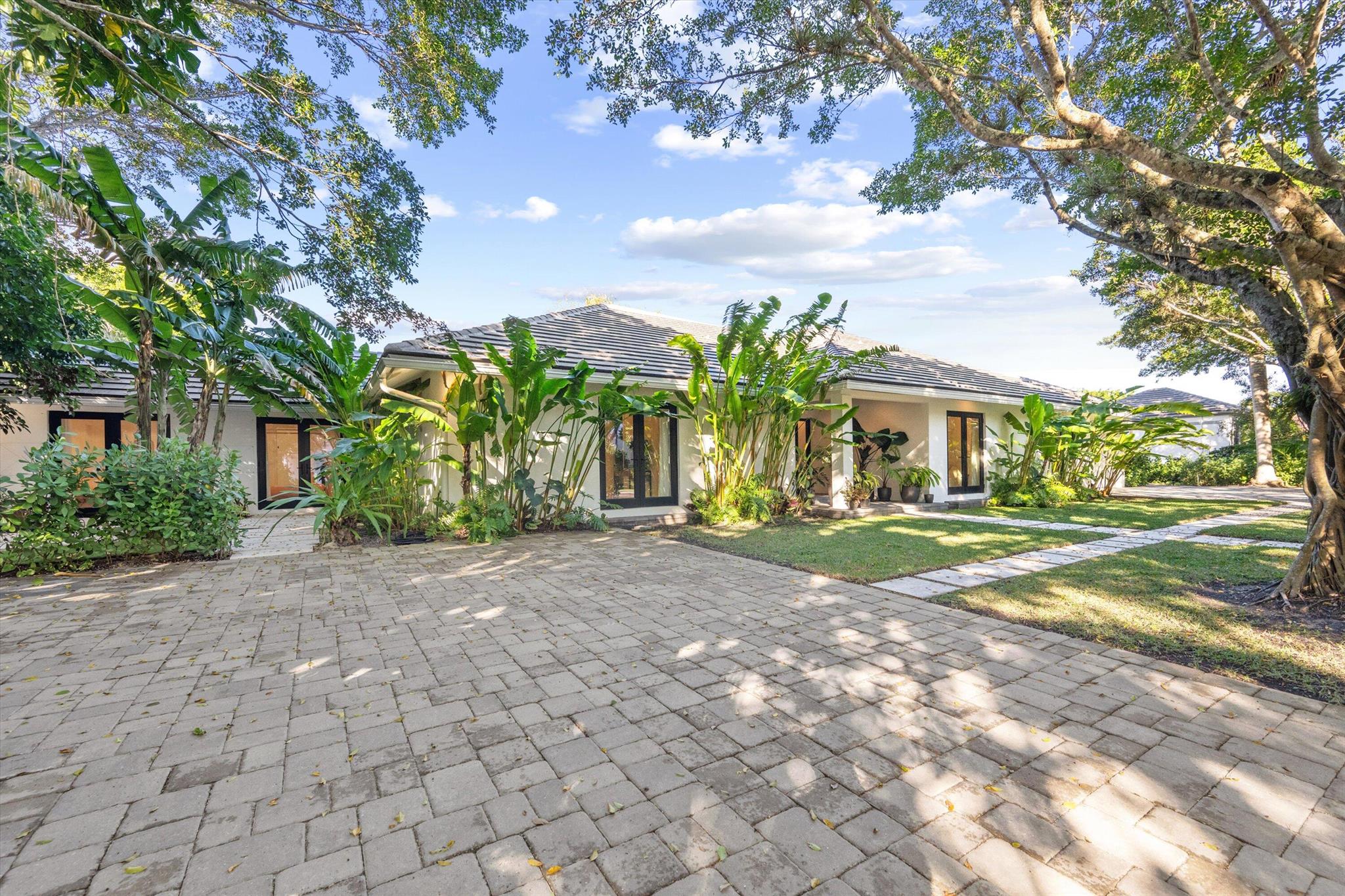 View photos, virtual tours, details... 11685 Maidstone Drive