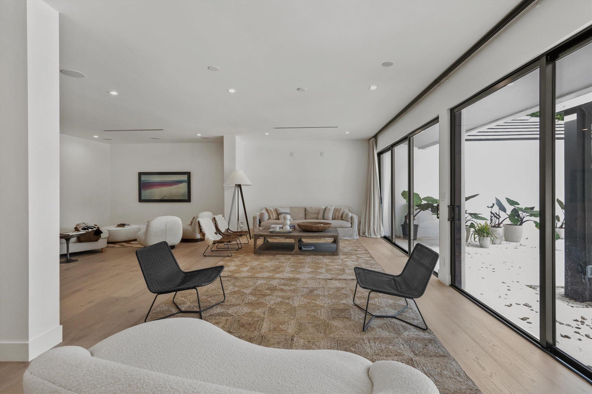 MAIDSTONE - Residential Lease