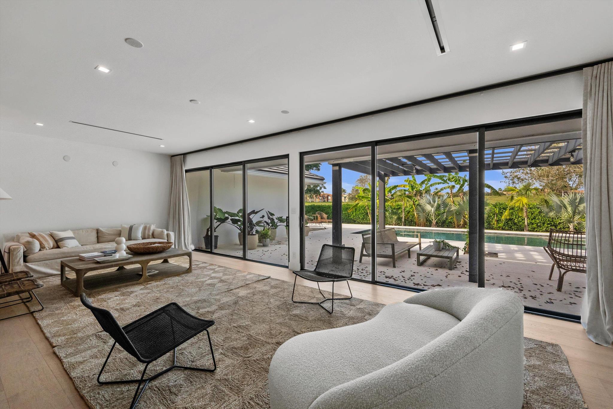 MAIDSTONE - Residential Lease