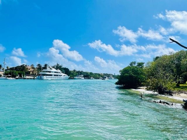 Caps Island - Residential