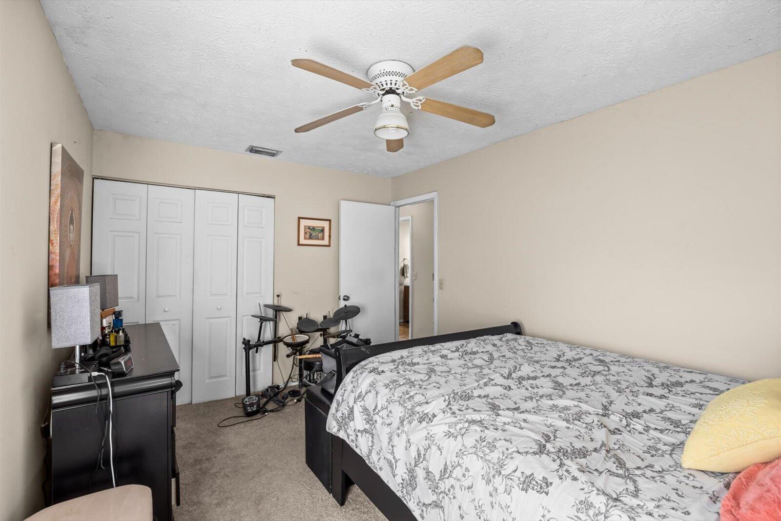 PORT ST LUCIE SECTION 8 - Residential