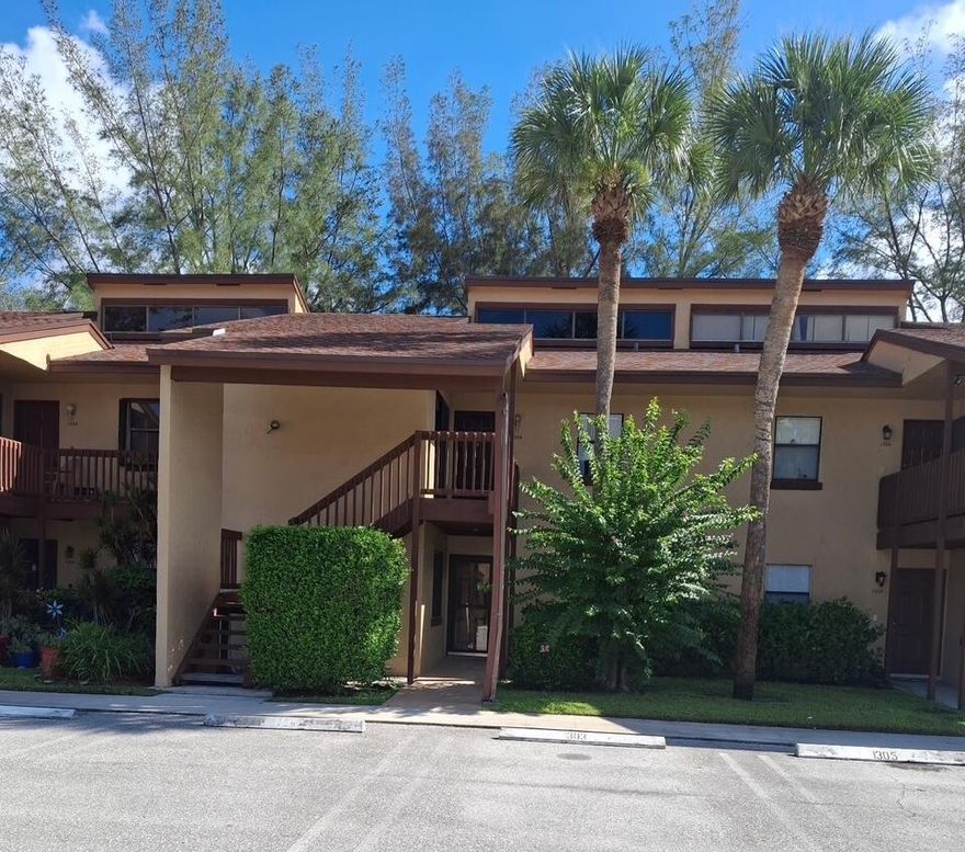 Available Immediately! Beautifully updated 2-bedroom, 2-bath first-floor condo in the desirable Trails at Royal Palm Beach Condos. Enjoy a spacious open layout with tile flooring, a screened patio overlooking the golf course and peaceful waterway, perfect for relaxing mornings or sunset views.This move-in-ready home offers convenience and comfort -- just steps from community amenities, shopping, dining, and parks.✨ Highlights:First-floor unit - no stairs!Screened patio with golf and water viewsWasher & dryer in unitClose to major highways, restaurants, and Royal Palm Beach Commons Park📦 Available Now - Don't Miss This One!