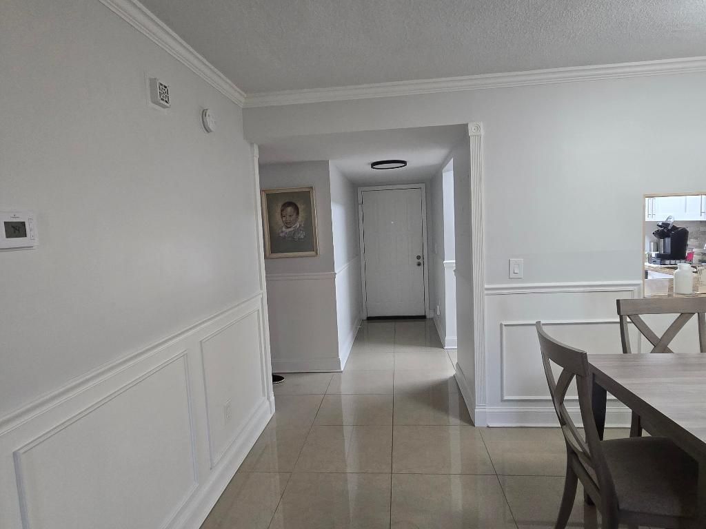 Photo of 140 Lake Nancy Lane #115, West Palm Beach, FL 33411 (MLS # R11152052)