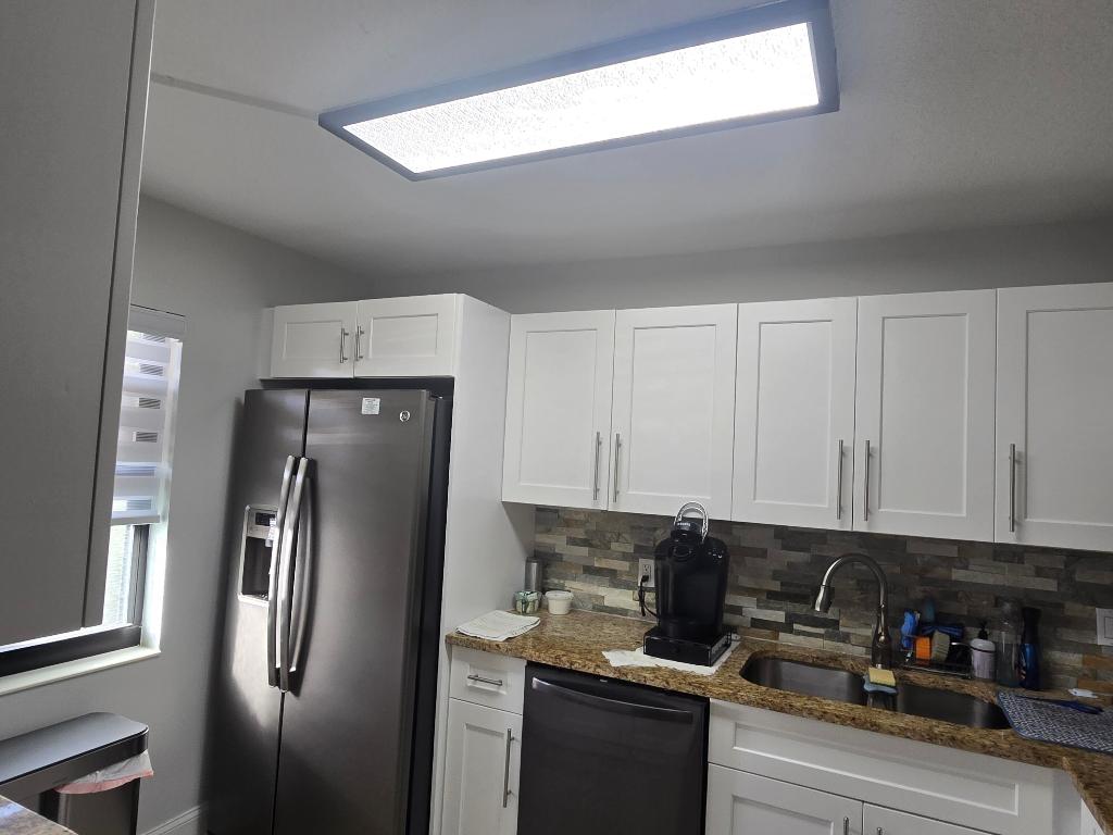 GOLDEN LAKES VILLAGE - Residential