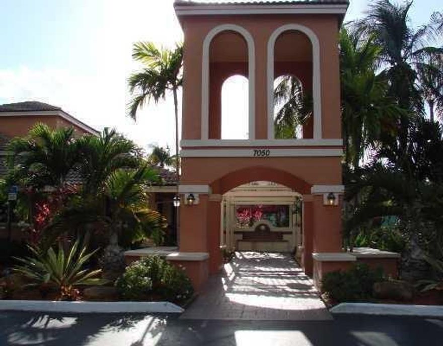 Beautiful 1/1 Apartment in Gated Community – Hialeah  This third-floor unit features a bright and open layout, freshly painted interiors, and ceramic tile flooring throughout. The kitchen is spacious and functional. Conveniently located near shopping centers, restaurants, major highways, and public transportation.
This property offers the perfect blend of comfort, security, and location — ready for immediate move-in!
Schedule your private showing today.