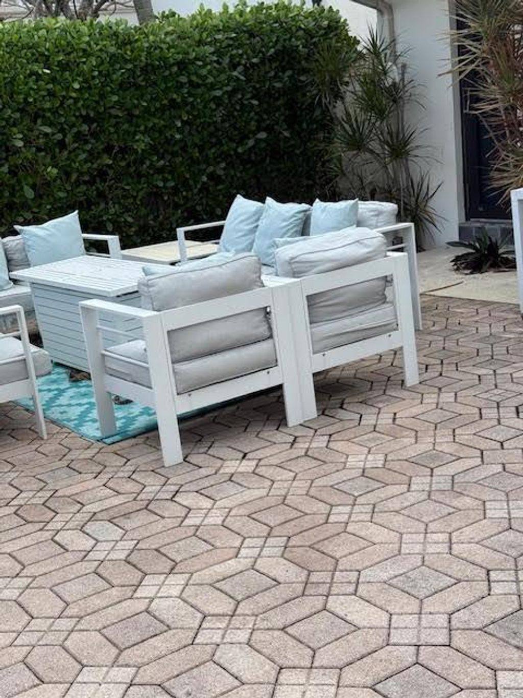 Photo of 3305 NE 37th St, Fort Lauderdale, FL 33308 (MLS # F10540282)