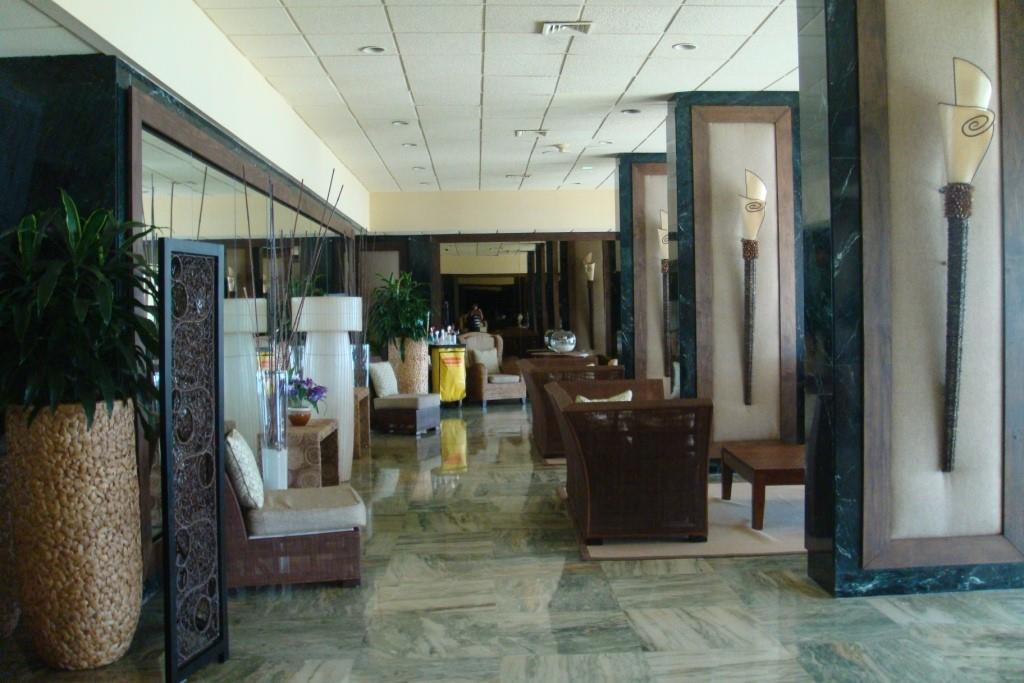 Arlen House West - Residential Lease