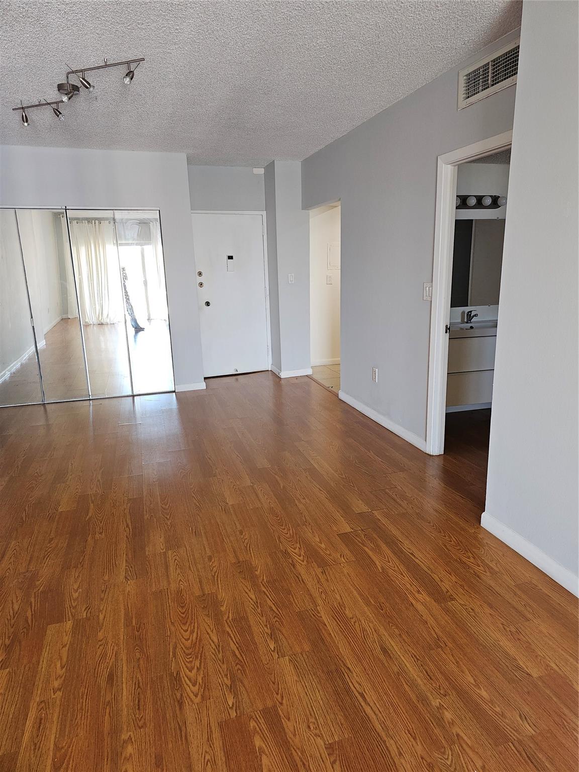 Arlen House West - Residential Lease