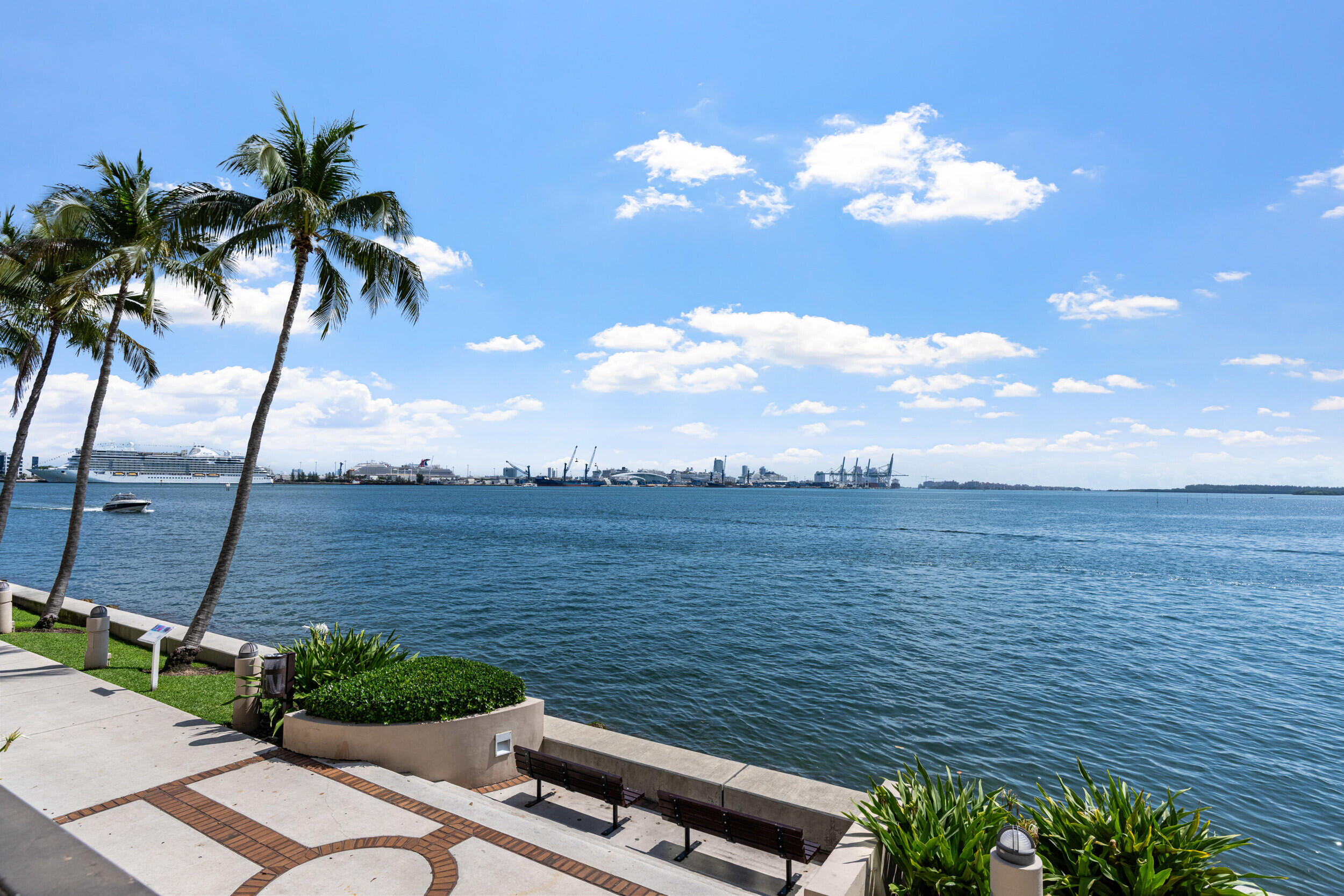 BRICKELL KEY ONE CONDO - Residential Lease