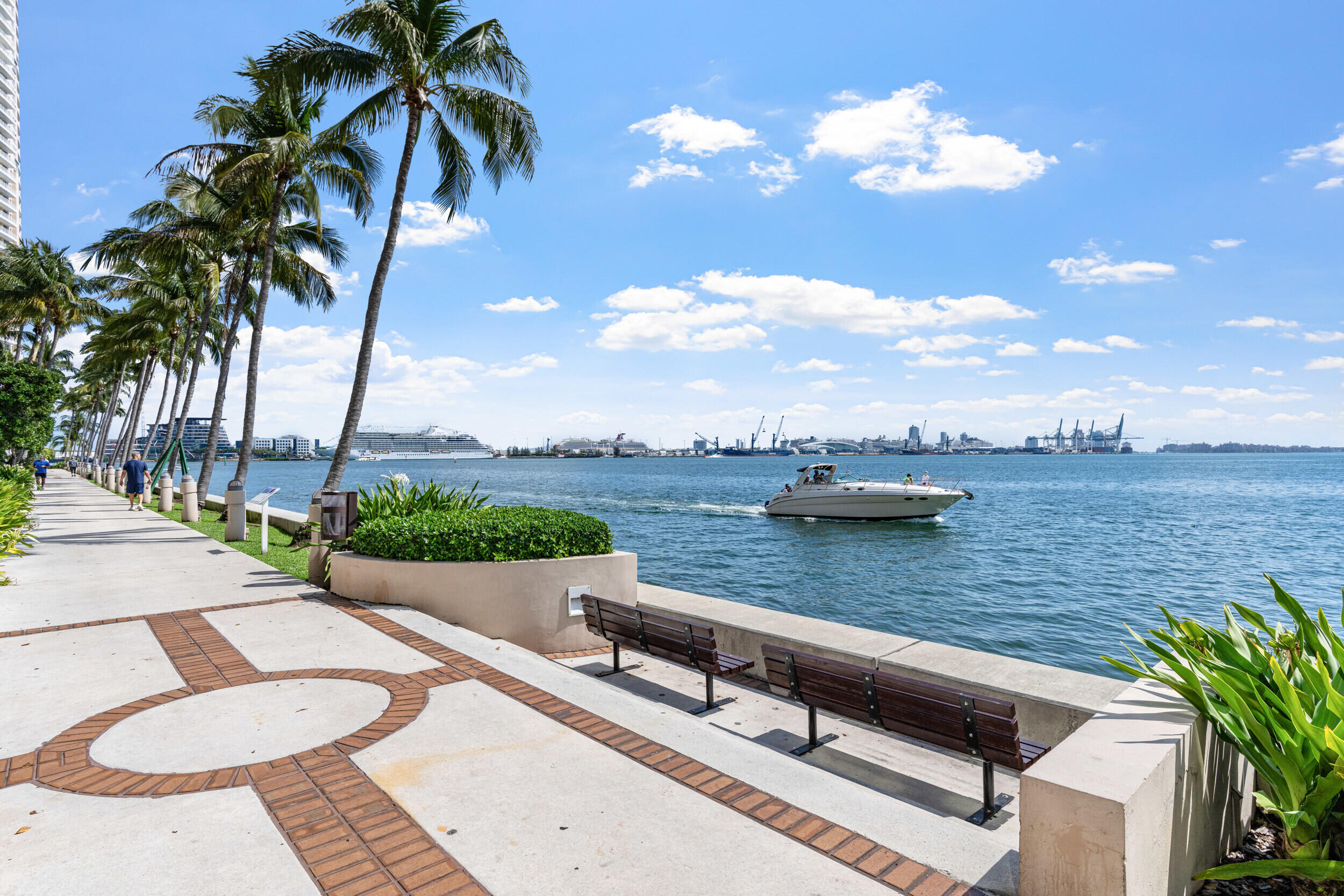 BRICKELL KEY ONE CONDO - Residential Lease