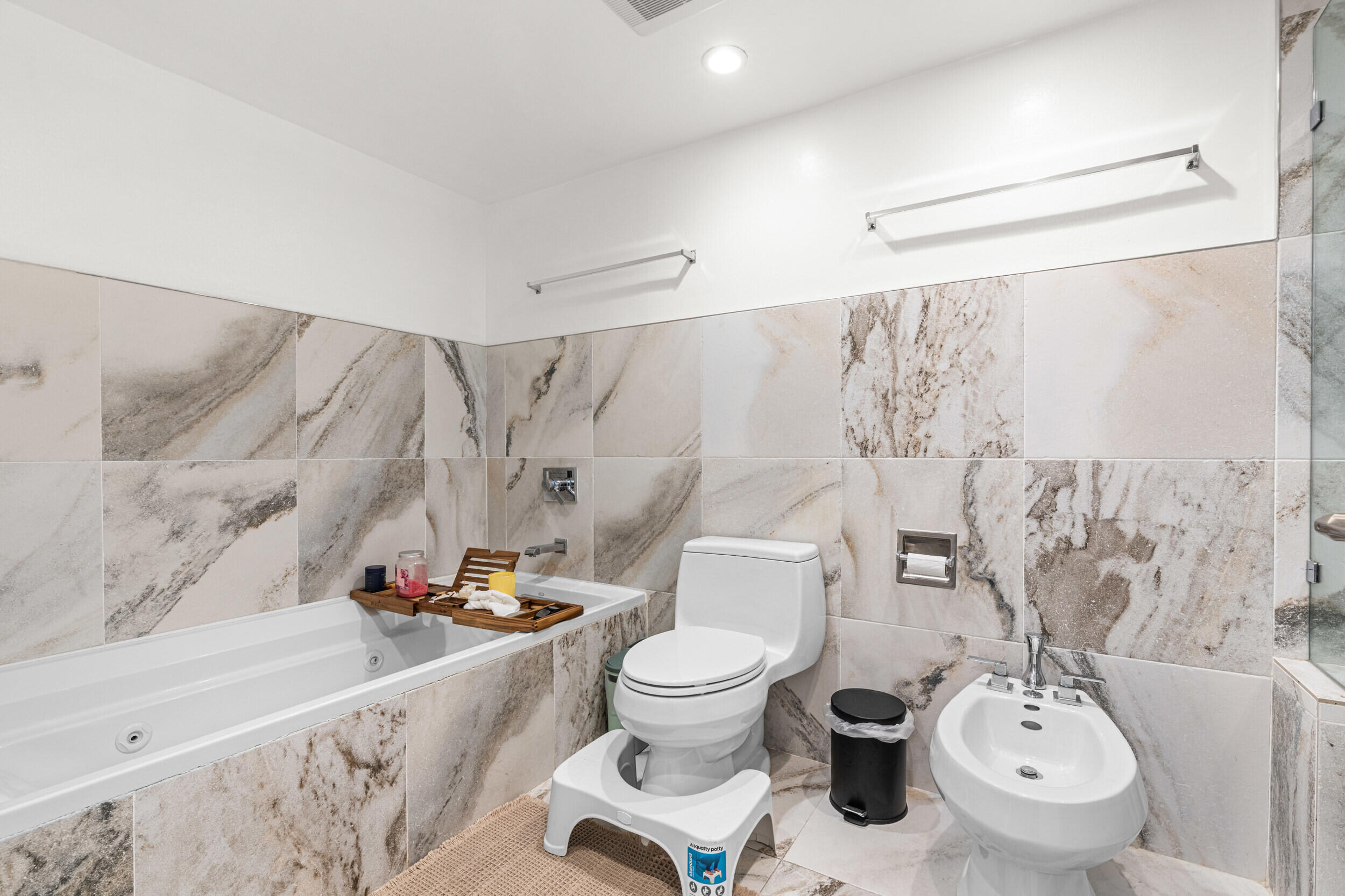 BRICKELL KEY ONE CONDO - Residential Lease