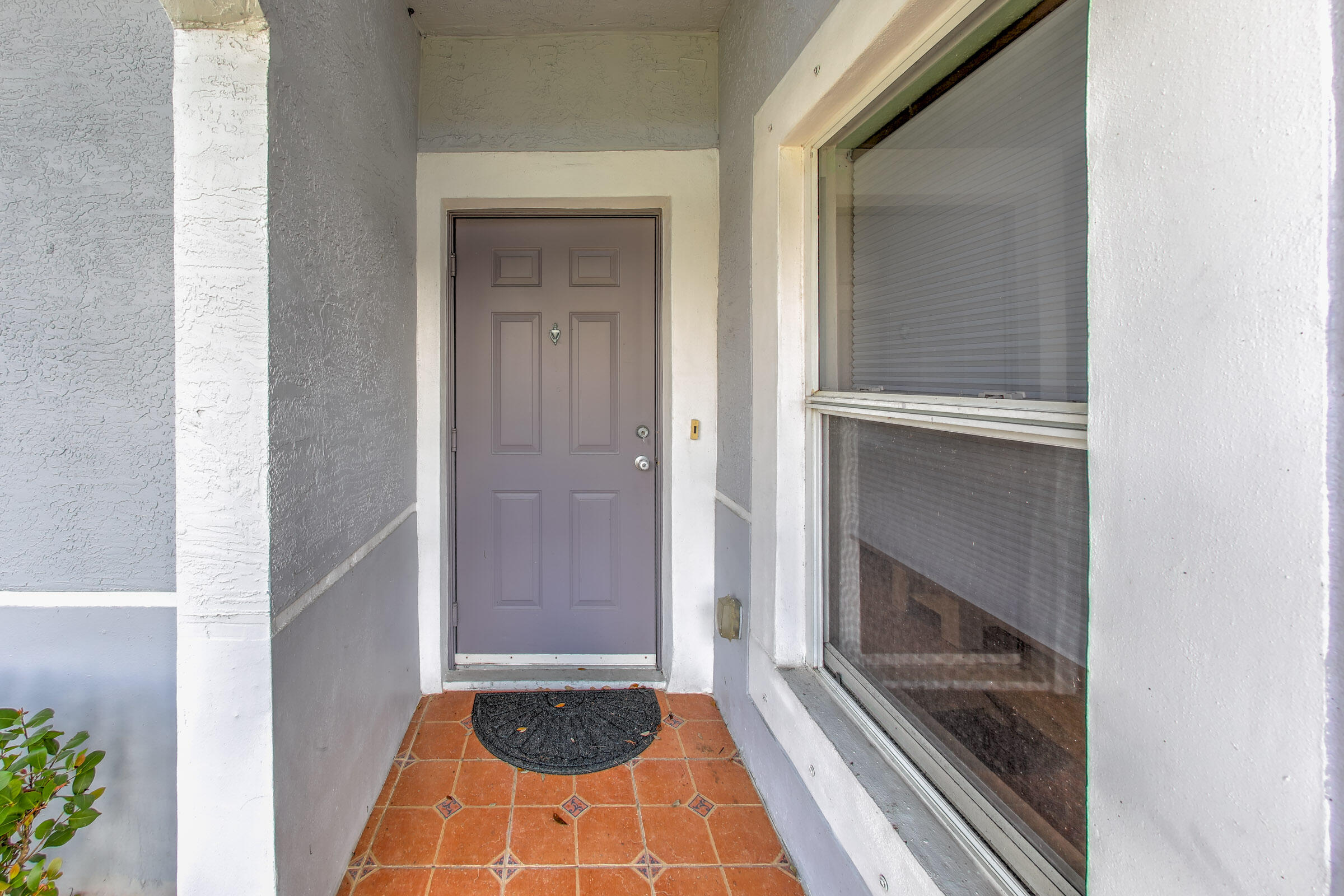 THE LAKES AT THE SAVANNAHS CONDOMINIUM - Residential Lease