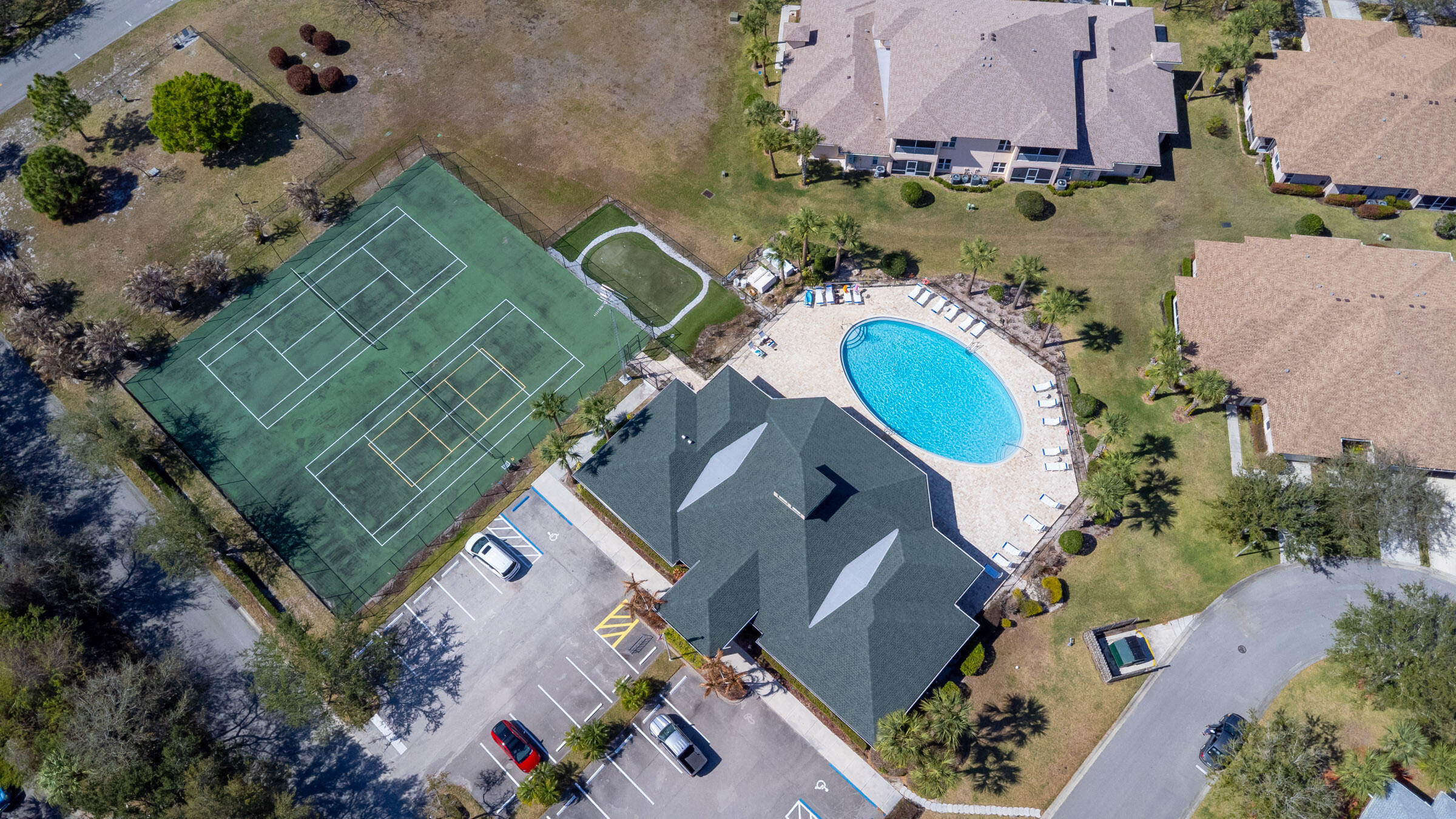 THE LAKES AT THE SAVANNAHS CONDOMINIUM - Residential Lease