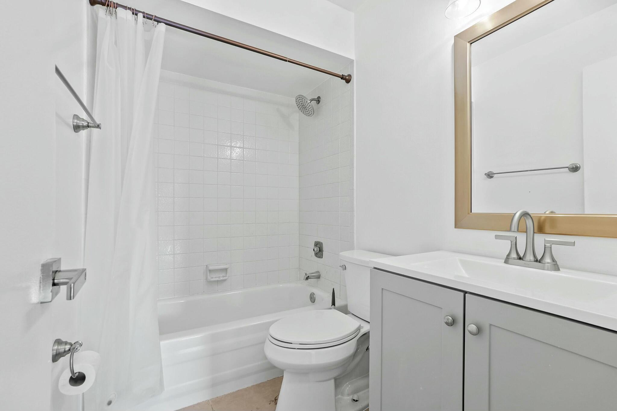 NORTH RIVER SHORES - Residential Lease