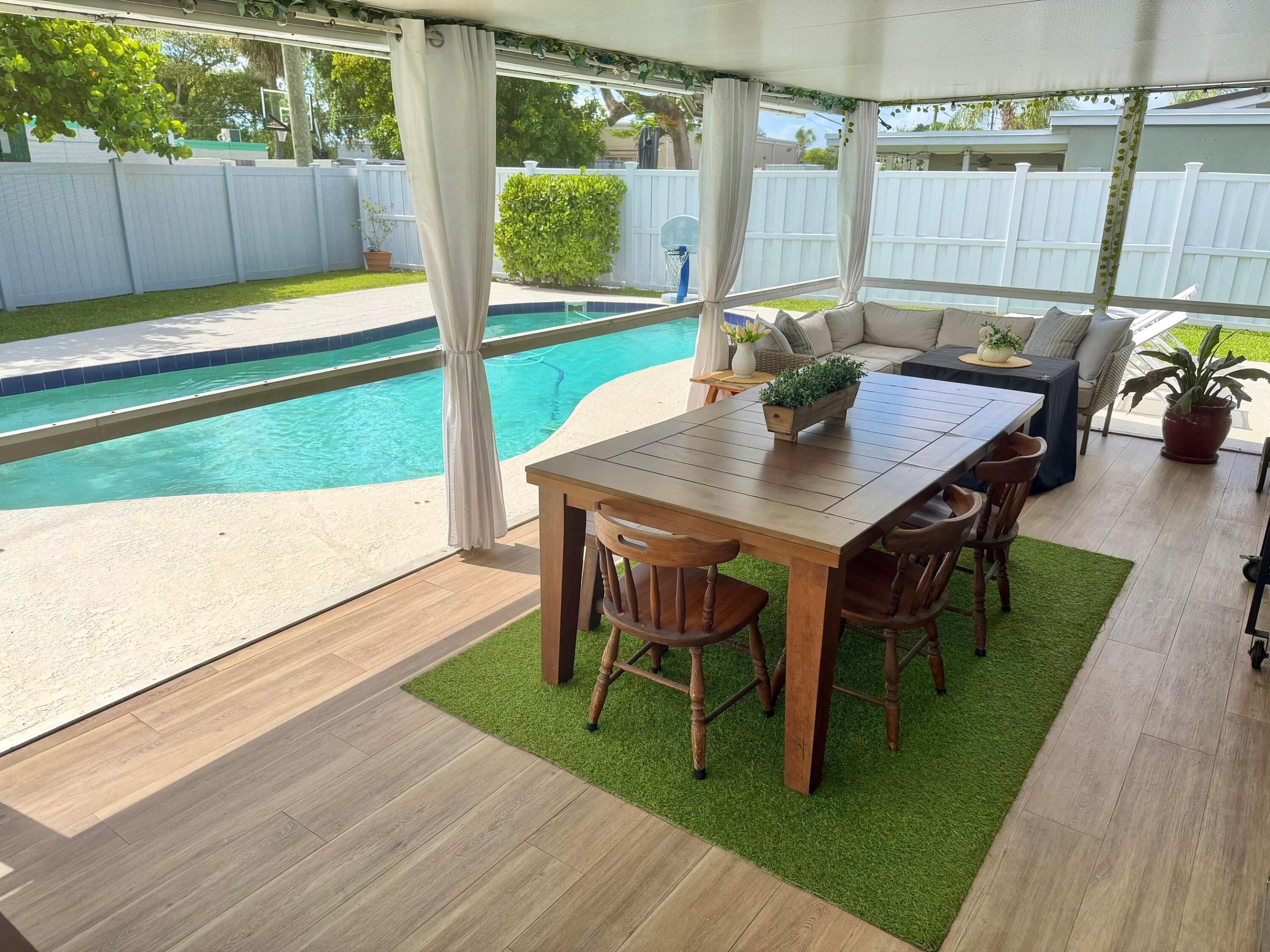 1516 NW 58th Avenue