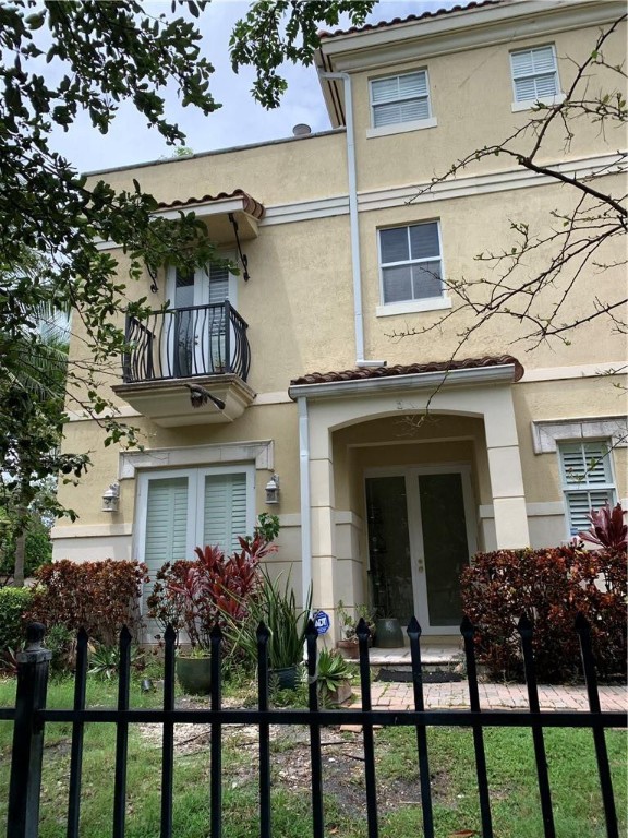 La Carolina Terraces - Residential