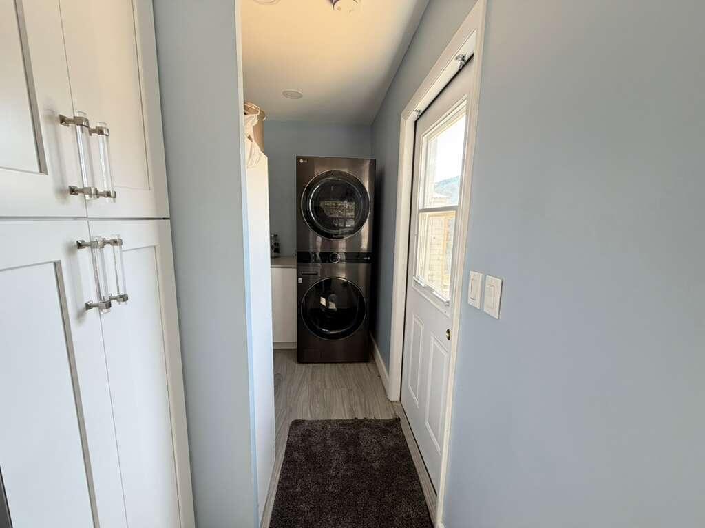 PALM BEACH VILLAS II - Residential Lease