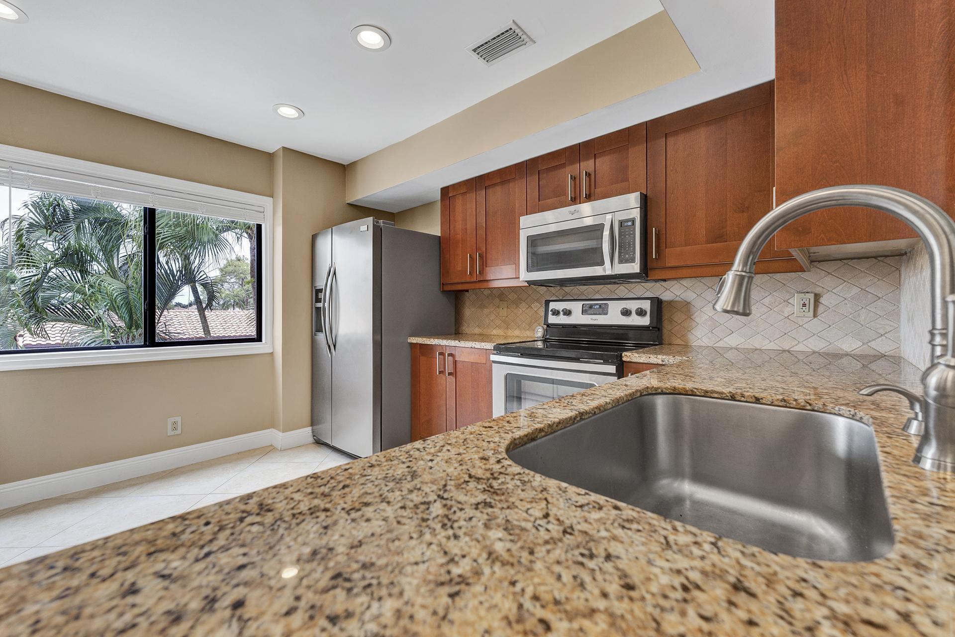 EL VIENTO AT BOCA POINTE CONDO NOS I AND II DECLS - Residential Lease