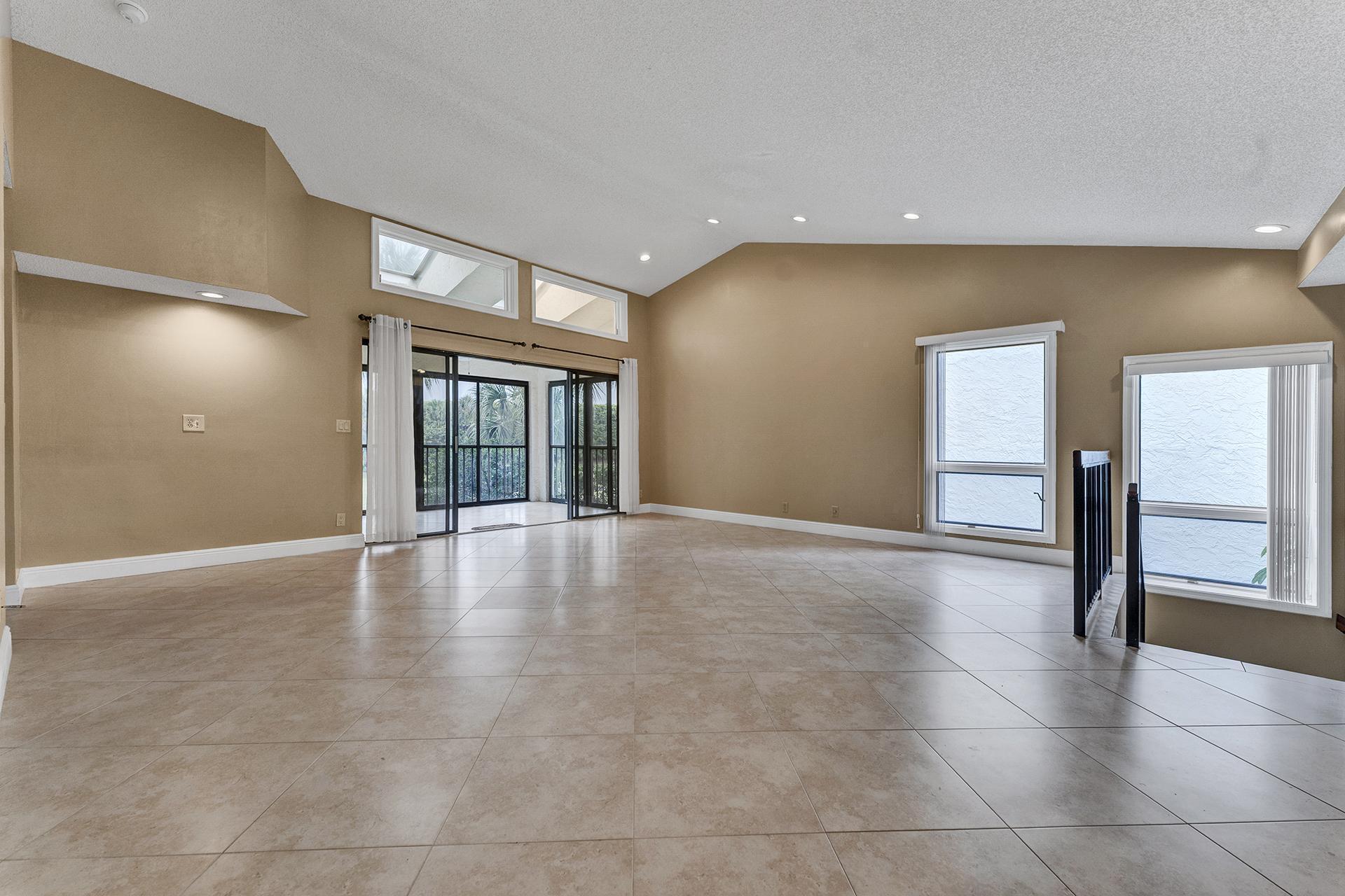 EL VIENTO AT BOCA POINTE CONDO NOS I AND II DECLS - Residential Lease