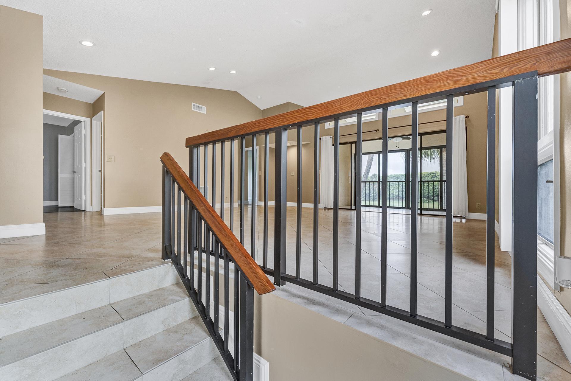 EL VIENTO AT BOCA POINTE CONDO NOS I AND II DECLS - Residential Lease