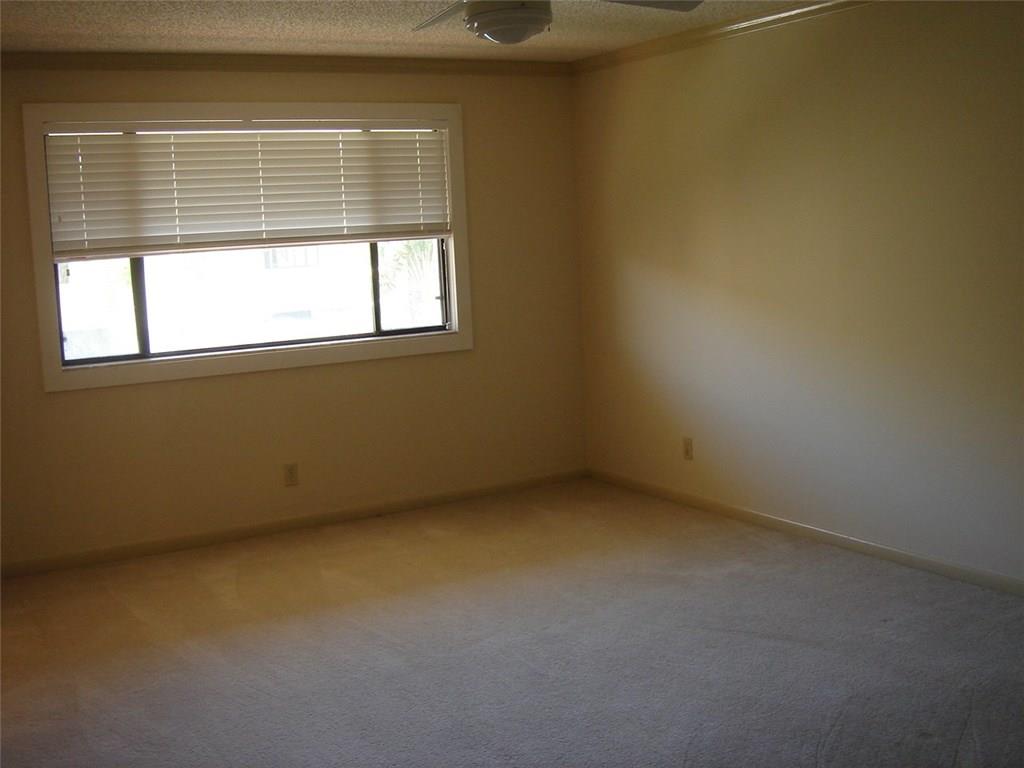 Victoria Park Place 122-3 - Residential Lease